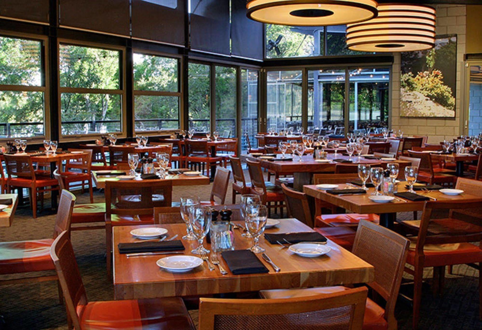 Holiday Inn Express Hotel & Suites Austin Nw - Arboretum Area By Ihg Exterior photo